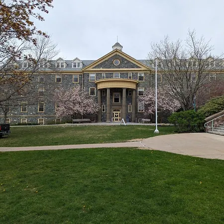University Of King'S College-3